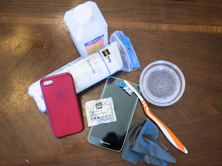 Do You Know How To Clean Your iPhone Case?